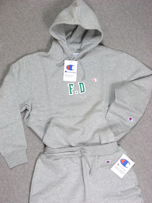 Champion セットアップパーカー&パンツその4